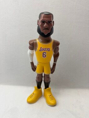 Lakers #6 Yellow Basketball LeBron James Figure